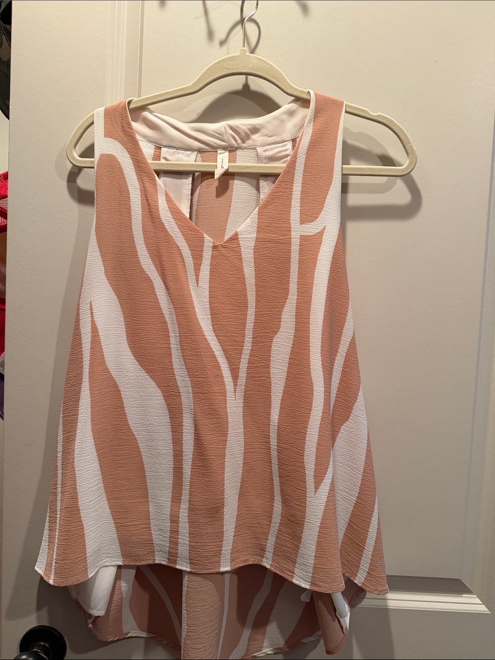 Tyche Blush and White V-Neck Flowy Camisole